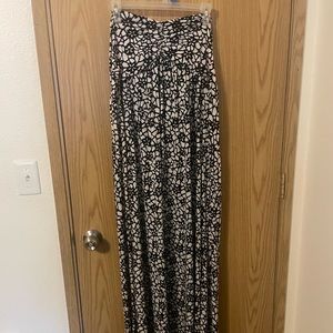 Torrid Vintage Y2K Floral Black And White Strapless Maxi Dress